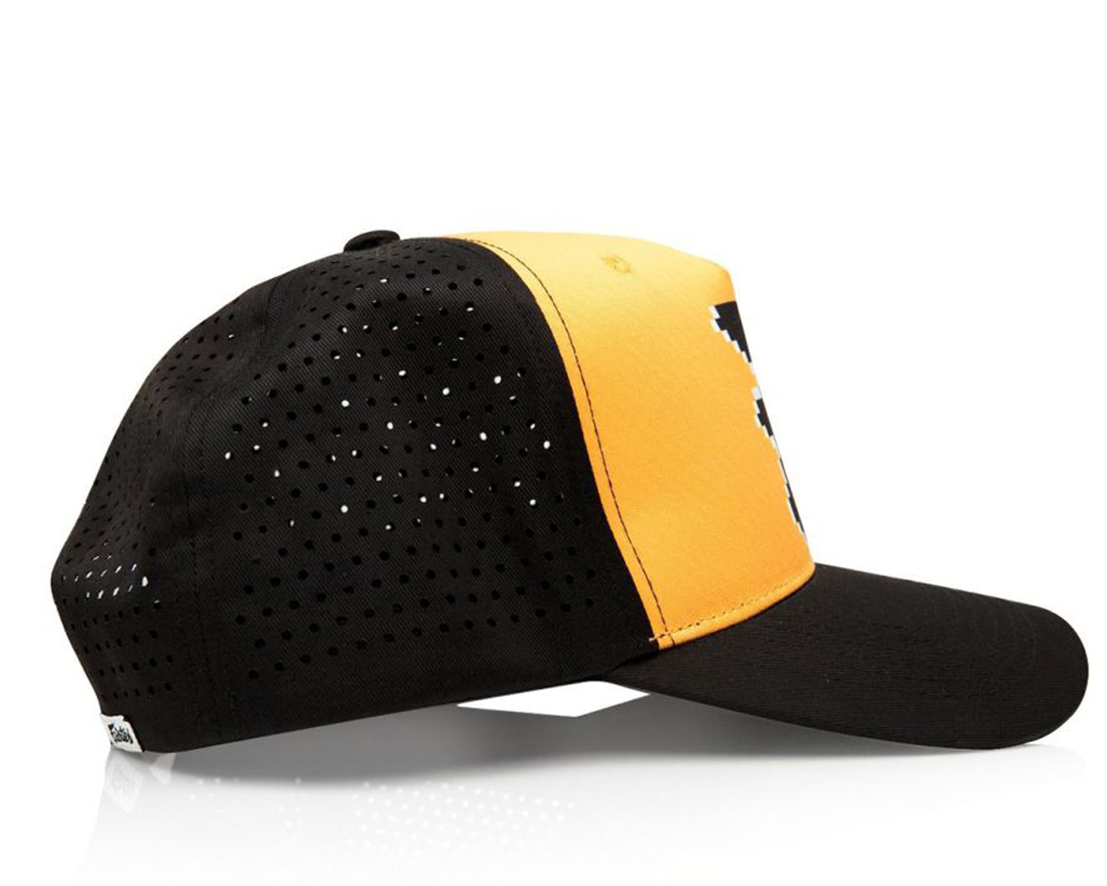 Fairtex CAP14 Truckercap 8-Bit