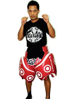 Fairtex Lowkick beschermer TP3 4