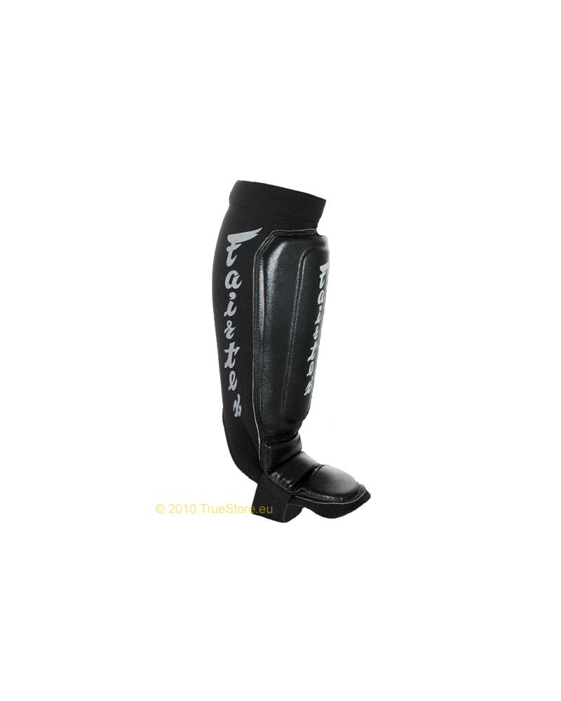 Fairtex SP6 MMA neophrene instep- and shinpads 1